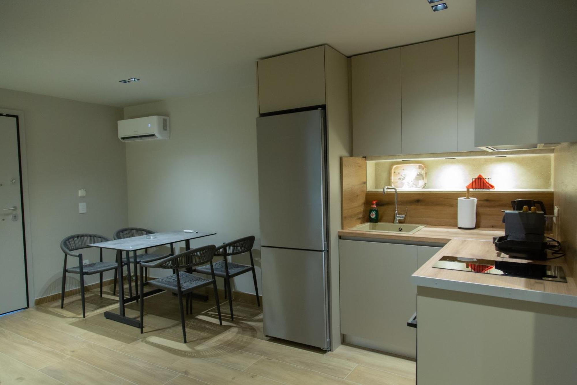 νεακιτοσ Luxury Nikiti (Sithonia)