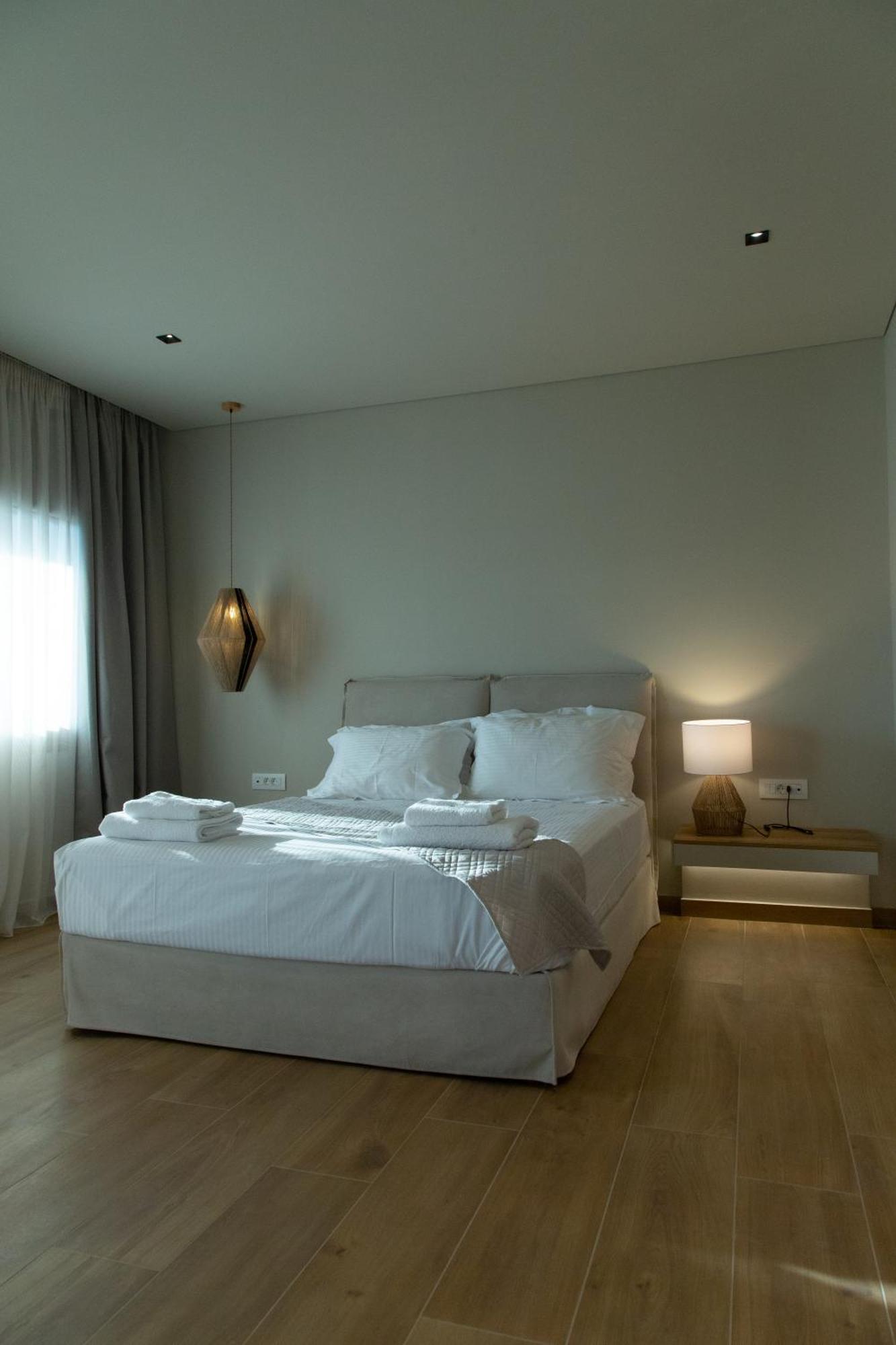 νεακιτοσ Luxury * Nikiti (Sithonia)